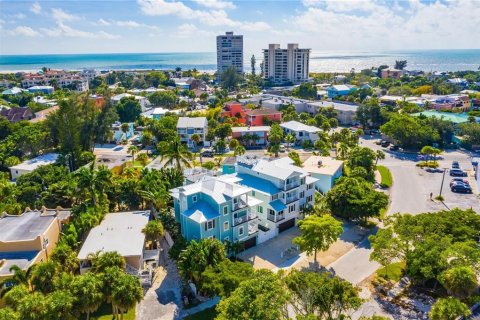Casa en venta en Sarasota, Florida, 8 dormitorios, 354.05 m2 № 2114413 - foto 3