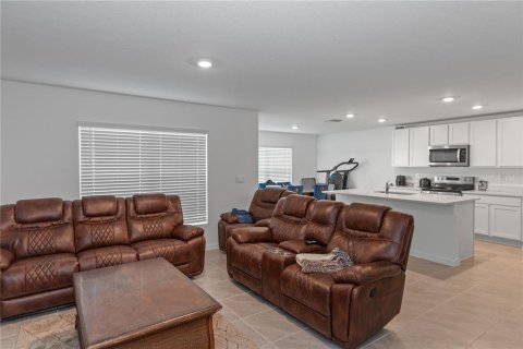 Villa ou maison à vendre à Zephyrhills, Floride: 3 chambres, 182.18 m2 № 1847862 - photo 10
