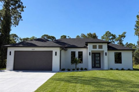 House in North Port, Florida 3 bedrooms, 144.28 sq.m. № 2361142