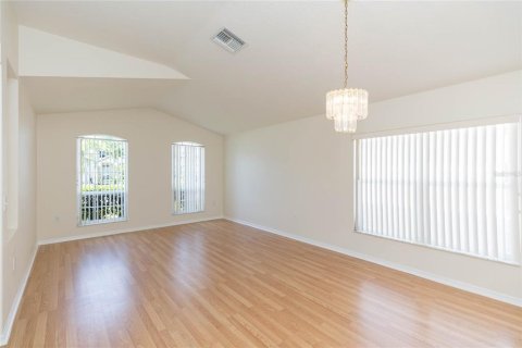 Villa ou maison à vendre à Land O' Lakes, Floride: 4 chambres, 193.24 m2 № 2092524 - photo 5