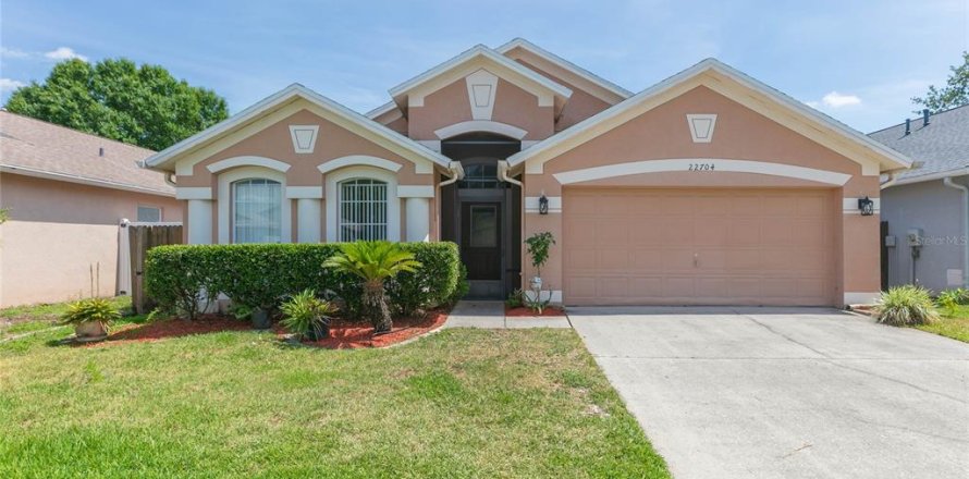 Villa ou maison à Land O' Lakes, Floride 4 chambres, 193.24 m2 № 2092524