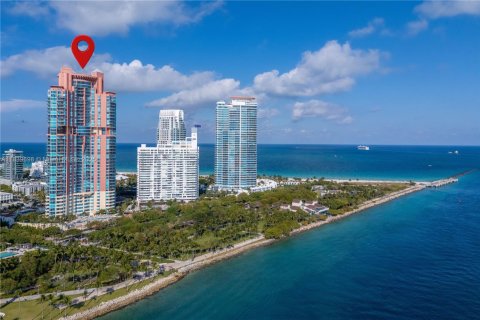 Condominio en venta en Miami Beach, Florida, 3 dormitorios, 217.39 m2 № 1961229 - foto 15