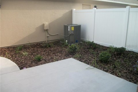 Townhouse in Windermere, Florida 3 bedrooms, 137.5 sq.m. № 2229590 - photo 3