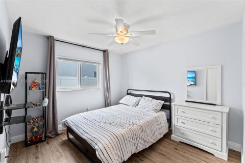 Villa ou maison à vendre à Boca Raton, Floride: 3 chambres, 146.51 m2 № 2051244 - photo 20