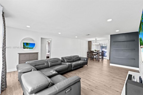 Villa ou maison à vendre à Boca Raton, Floride: 3 chambres, 146.51 m2 № 2051244 - photo 4