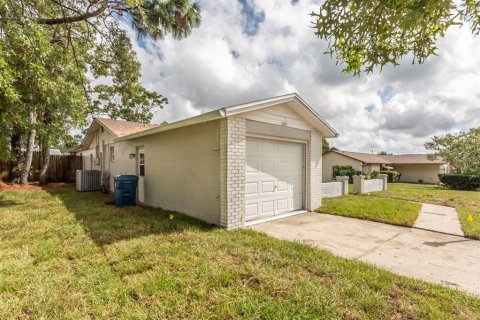 Villa ou maison à vendre à Spring Hill, Floride: 3 chambres, 165.92 m2 № 1877320 - photo 6