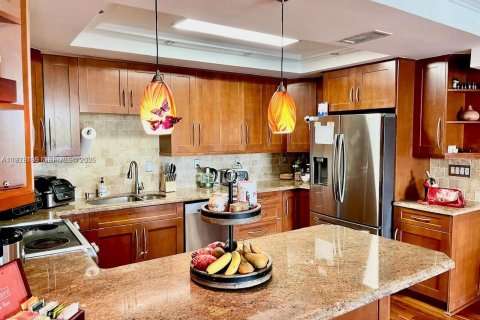 Снять в аренду кондоминиум в Санни-Айлс-Бич, Флорида 2 спальни, 141.68м2, № 1986984 - фото 7