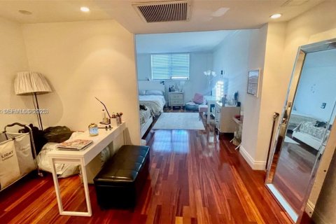 Снять в аренду кондоминиум в Санни-Айлс-Бич, Флорида 2 спальни, 141.68м2, № 1986984 - фото 26