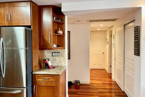 Снять в аренду кондоминиум в Санни-Айлс-Бич, Флорида 2 спальни, 141.68м2, № 1986984 - фото 10