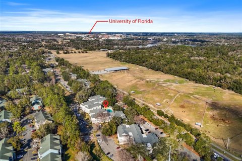 Condo in Gainesville, Florida, 4 bedrooms  № 1536532 - photo 11