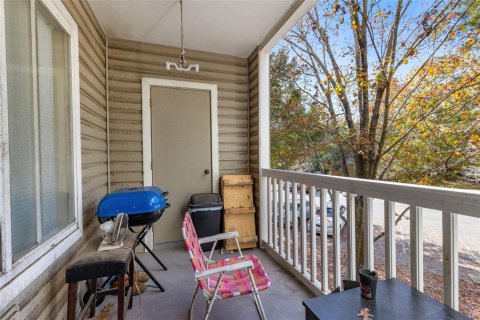 Condo in Gainesville, Florida, 4 bedrooms  № 1536532 - photo 10
