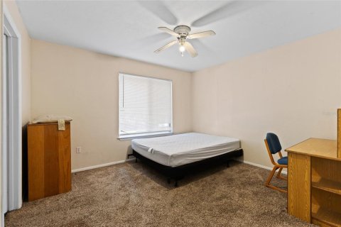 Condo in Gainesville, Florida, 4 bedrooms  № 1536532 - photo 7