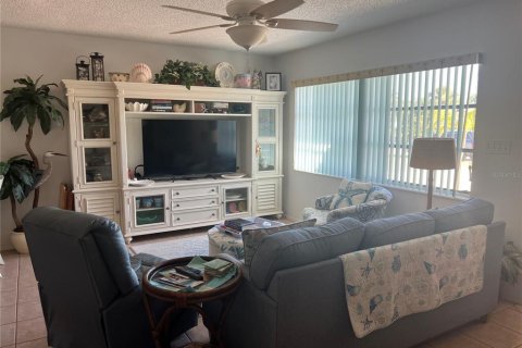 Casa en alquiler en Port Charlotte, Florida, 2 dormitorios, 101.64 m2 № 390563 - foto 5