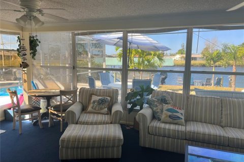 Casa en alquiler en Port Charlotte, Florida, 2 dormitorios, 101.64 m2 № 390563 - foto 26