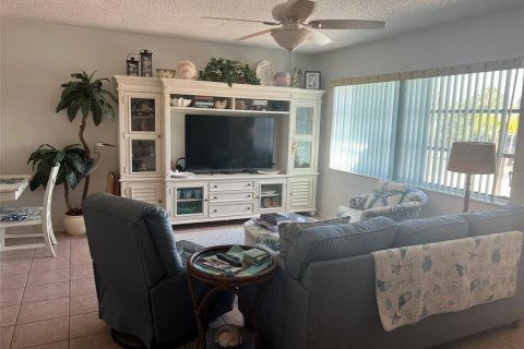 Casa en alquiler en Port Charlotte, Florida, 2 dormitorios, 101.64 m2 № 390563 - foto 4