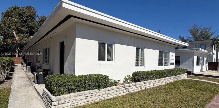 Casa en Miami Beach, Florida 1 dormitorio, 69.68 m2 № 1995647