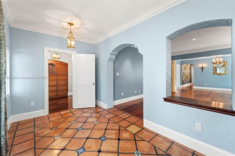 House in Coral Gables, Florida 4 bedrooms, 155.52 sq.m. № 1443664 - photo 3