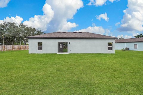 Villa ou maison à vendre à Port St. Lucie, Floride: 3 chambres, 135.92 m2 № 2085922 - photo 16