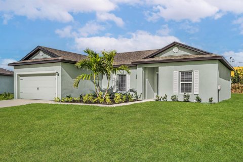 Villa ou maison à vendre à Port St. Lucie, Floride: 3 chambres, 135.92 m2 № 2085922 - photo 2