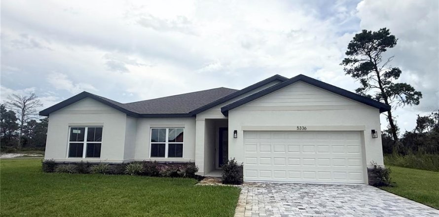 House in Sebring, Florida 4 bedrooms, 194.35 sq.m. № 2214369