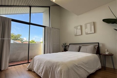 Купить кондоминиум в Хайалиа, Флорида 2 спальни, 84.26м2, № 1958721 - фото 13