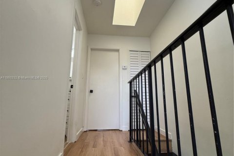 Купить кондоминиум в Хайалиа, Флорида 2 спальни, 84.26м2, № 1958721 - фото 17