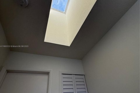 Купить кондоминиум в Хайалиа, Флорида 2 спальни, 84.26м2, № 1958721 - фото 18