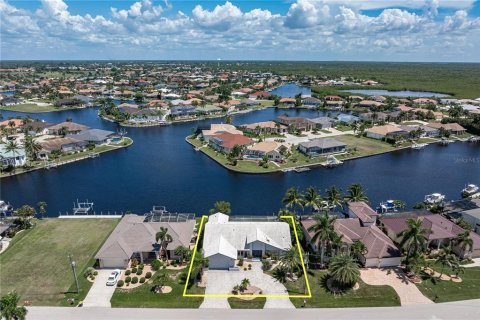 Villa ou maison à vendre à Punta Gorda, Floride: 3 chambres, 219.9 m2 № 2329781 - photo 15