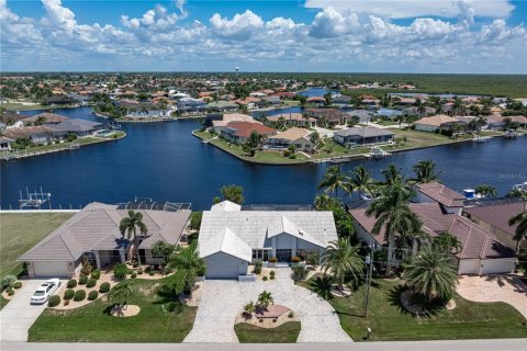 Villa ou maison à vendre à Punta Gorda, Floride: 3 chambres, 219.9 m2 № 2329781 - photo 14