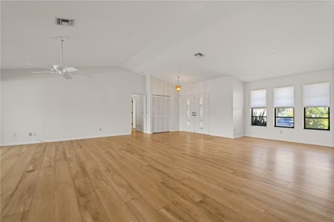 Villa ou maison à vendre à Punta Gorda, Floride: 3 chambres, 219.9 m2 № 2329781 - photo 5