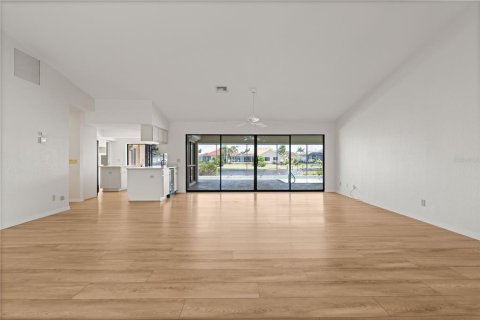 Villa ou maison à vendre à Punta Gorda, Floride: 3 chambres, 219.9 m2 № 2329781 - photo 22