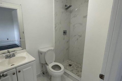 Condo in Miami, Florida, 2 bedrooms  № 1705254 - photo 17