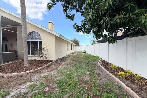 Villa ou maison à louer à Bradenton, Floride: 3 chambres, 243.78 m2 № 2115421 - photo 22