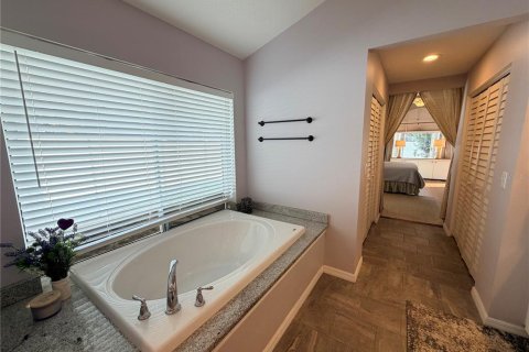 Villa ou maison à louer à Bradenton, Floride: 3 chambres, 243.78 m2 № 2115421 - photo 9