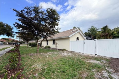 Villa ou maison à louer à Bradenton, Floride: 3 chambres, 243.78 m2 № 2115421 - photo 25