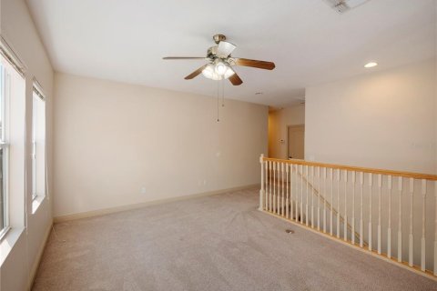 House in Orlando, Florida 4 bedrooms, 268.12 sq.m. № 1539878 - photo 24