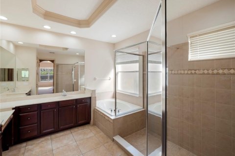 House in Orlando, Florida 4 bedrooms, 268.12 sq.m. № 1539878 - photo 16