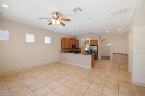 House in Orlando, Florida 4 bedrooms, 268.12 sq.m. № 1539878 - photo 15