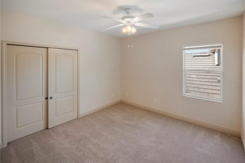 House in Orlando, Florida 4 bedrooms, 268.12 sq.m. № 1539878 - photo 27