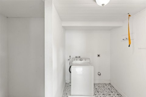 Casa en venta en Lakeland, Florida, 3 dormitorios, 122.63 m2 № 2107904 - foto 26