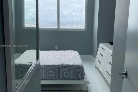 Снять в аренду кондоминиум в Майами, Флорида 3 спальни, 126.63м2, № 2025391 - фото 18