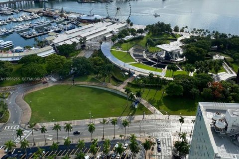 Снять в аренду кондоминиум в Майами, Флорида 3 спальни, 126.63м2, № 2025391 - фото 4