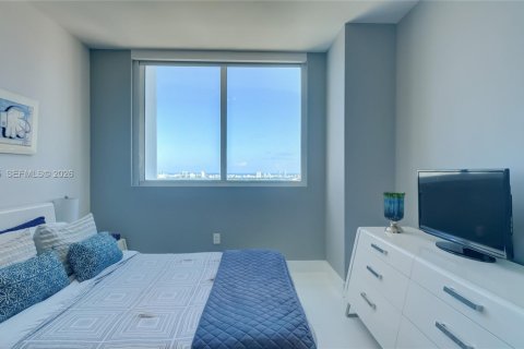 Снять в аренду кондоминиум в Майами, Флорида 3 спальни, 126.63м2, № 2025391 - фото 22