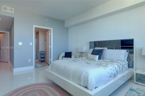 Снять в аренду кондоминиум в Майами, Флорида 3 спальни, 126.63м2, № 2025391 - фото 25