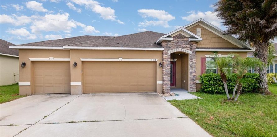 House in Kissimmee, Florida 3 bedrooms, 183.39 sq.m. № 1782242