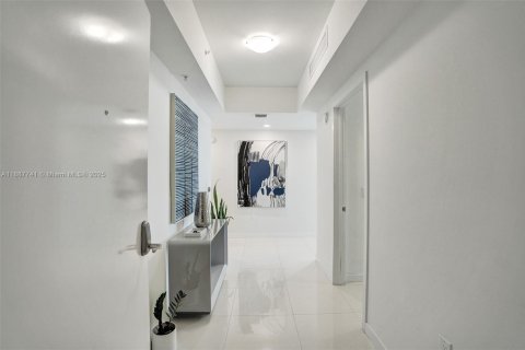 Купить кондоминиум в Дорал, Флорида 3 спальни, 156.45м2, № 1938993 - фото 5