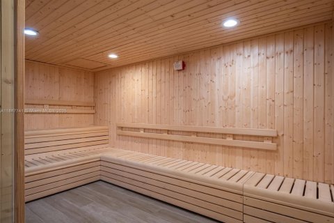 Купить кондоминиум в Дорал, Флорида 3 спальни, 156.45м2, № 1938993 - фото 20