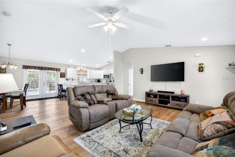 House in Port Charlotte, Florida 3 bedrooms, 163.32 sq.m. № 2149356 - photo 10