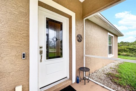 House in Port Charlotte, Florida 3 bedrooms, 163.32 sq.m. № 2149356 - photo 2