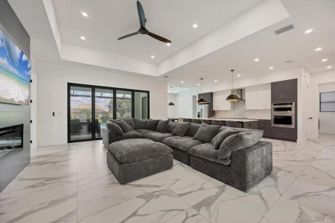Casa en venta en Rotonda, Florida, 4 dormitorios, 208.47 m2 № 1915785 - foto 16